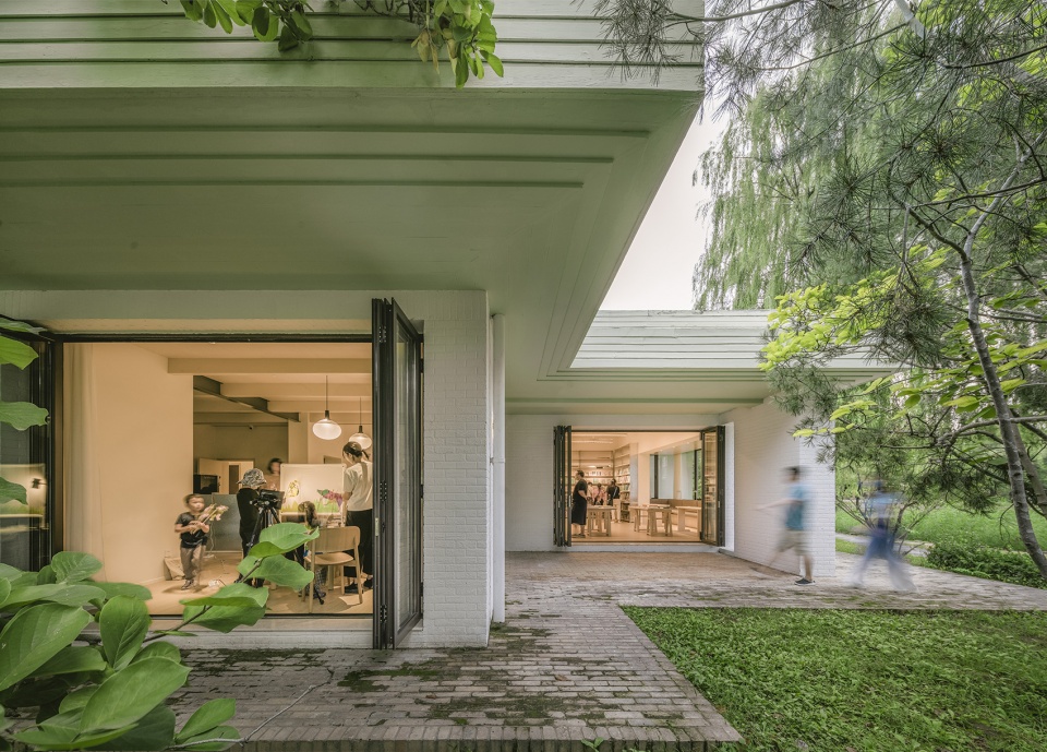 Juanzong Bookstore and Yishan Books in Shunyi Beijing by genarchitects