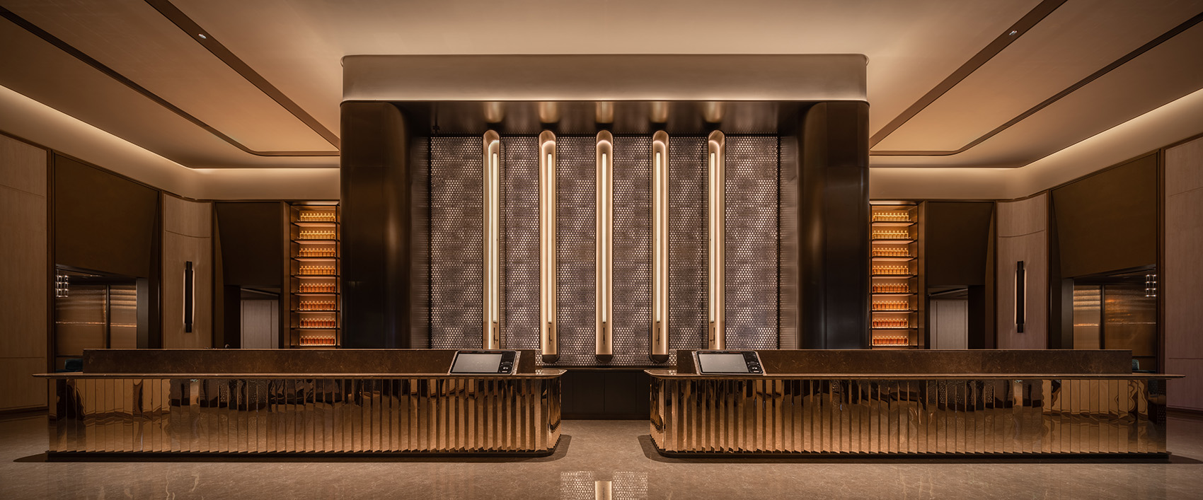Crystal Orange Hotel Shanghai Pudong Lujiazui by Vermilion Zhou Design