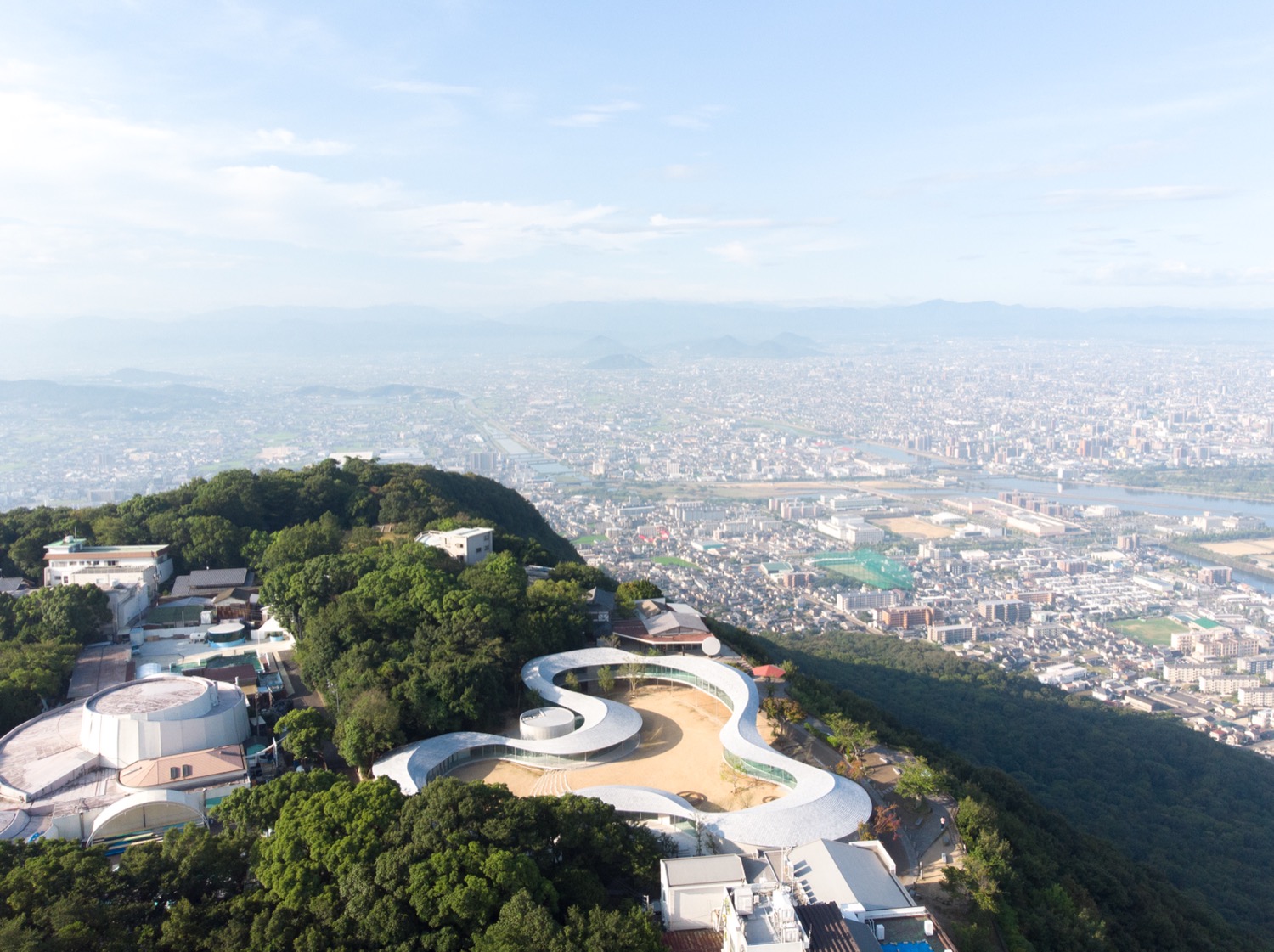 Yashima Mountaintop Park by SUO Style A