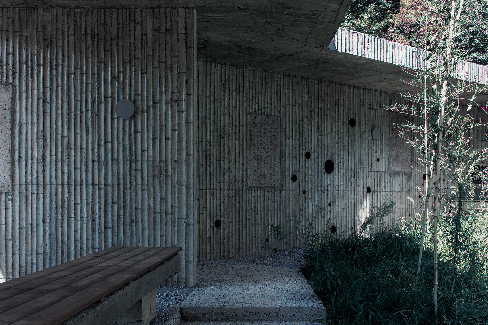 A Rest Station on A Mountaintop by JumpingHouseLab 谷德设计网