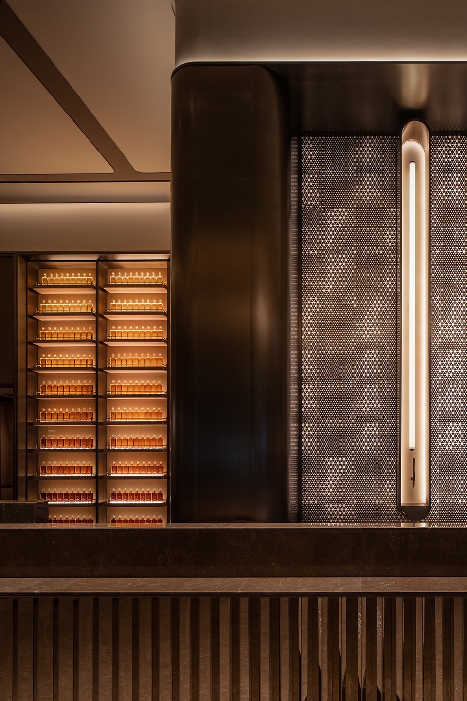 Crystal Orange Hotel Shanghai Pudong Lujiazui by Vermilion Zhou Design Group