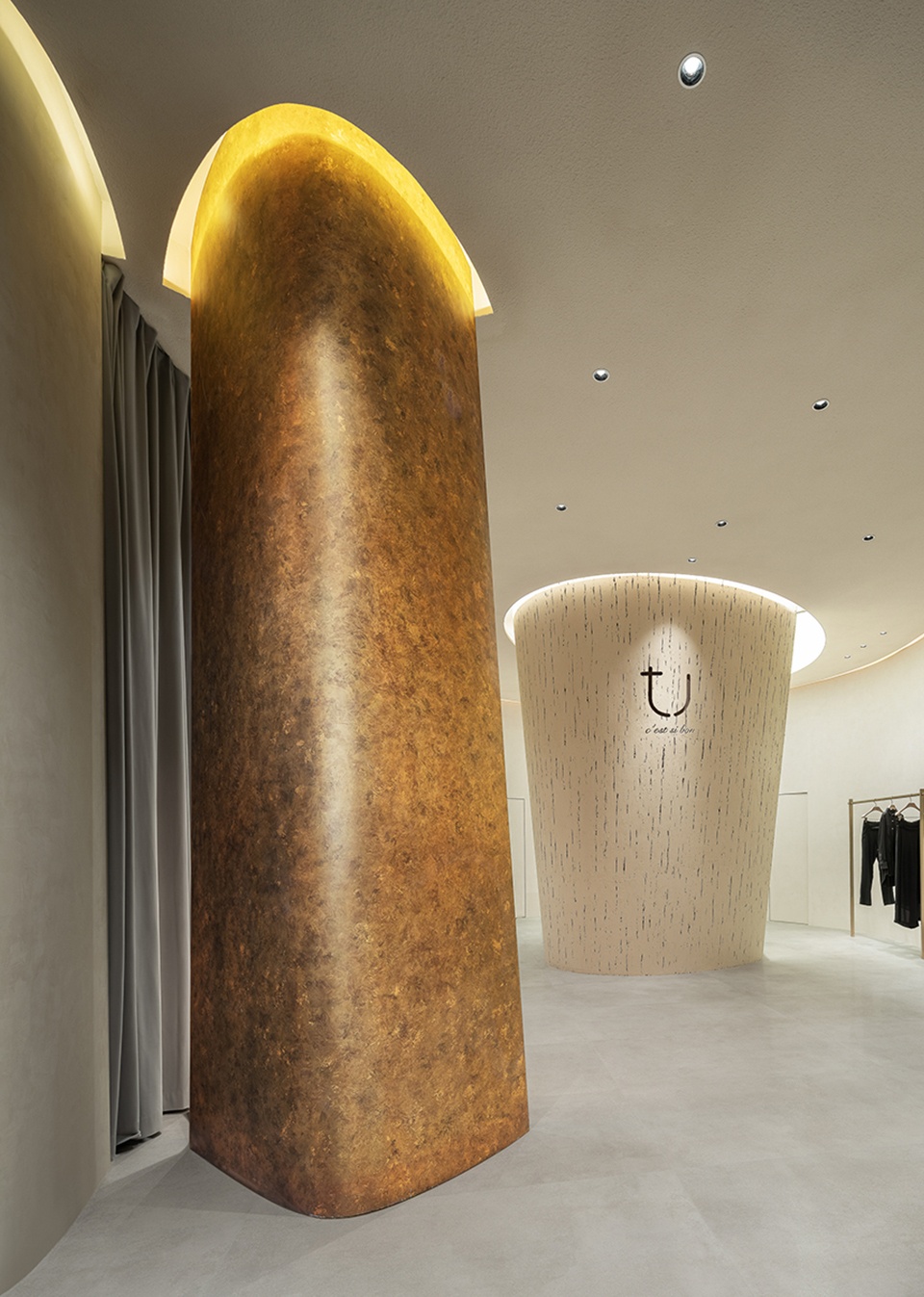 TU Crystal Plaza Store Shanghai by Tens Atelier o3c