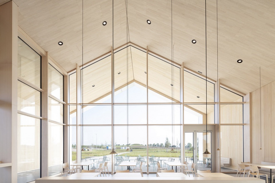leubinger furstenhugel service station by mono architekten
