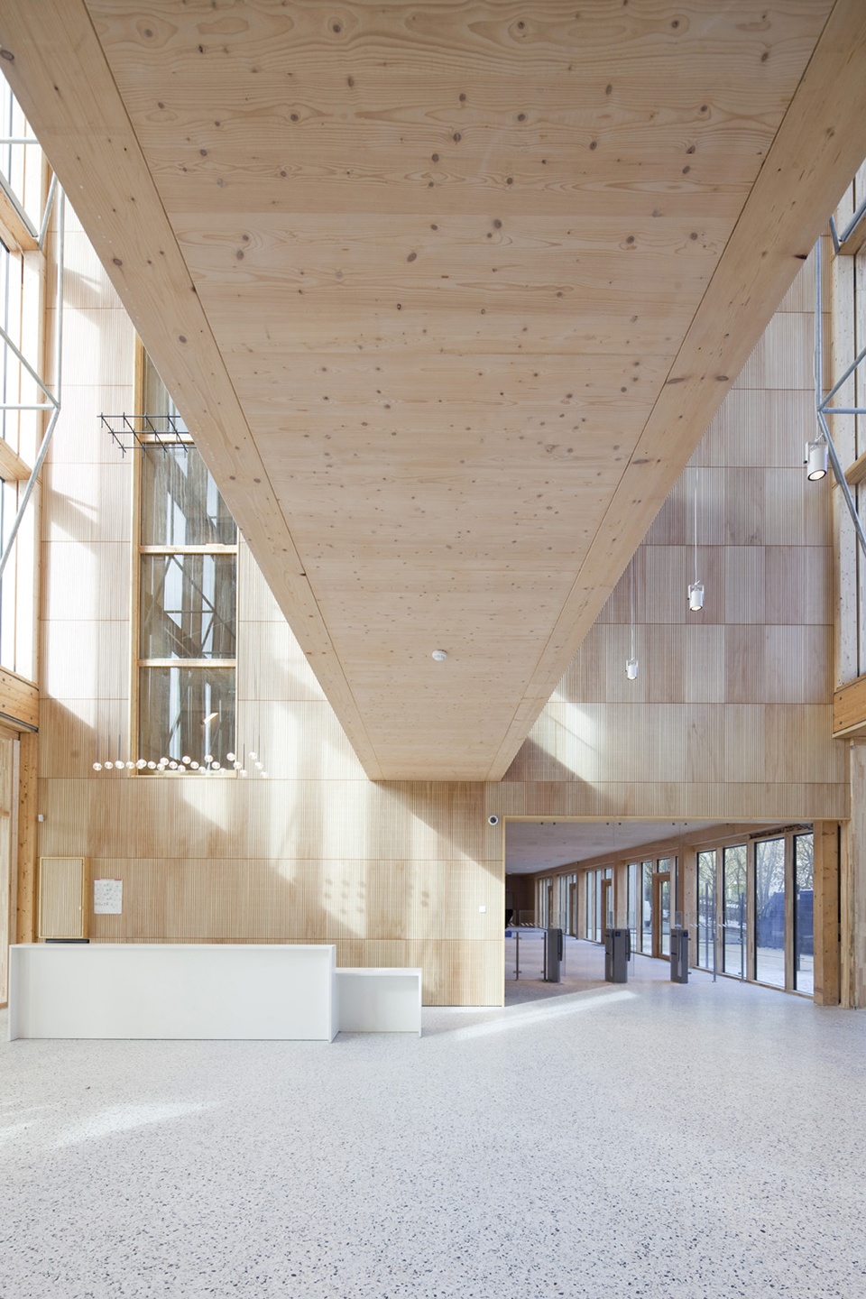 Odyssee Renault by ArtBuild Architects