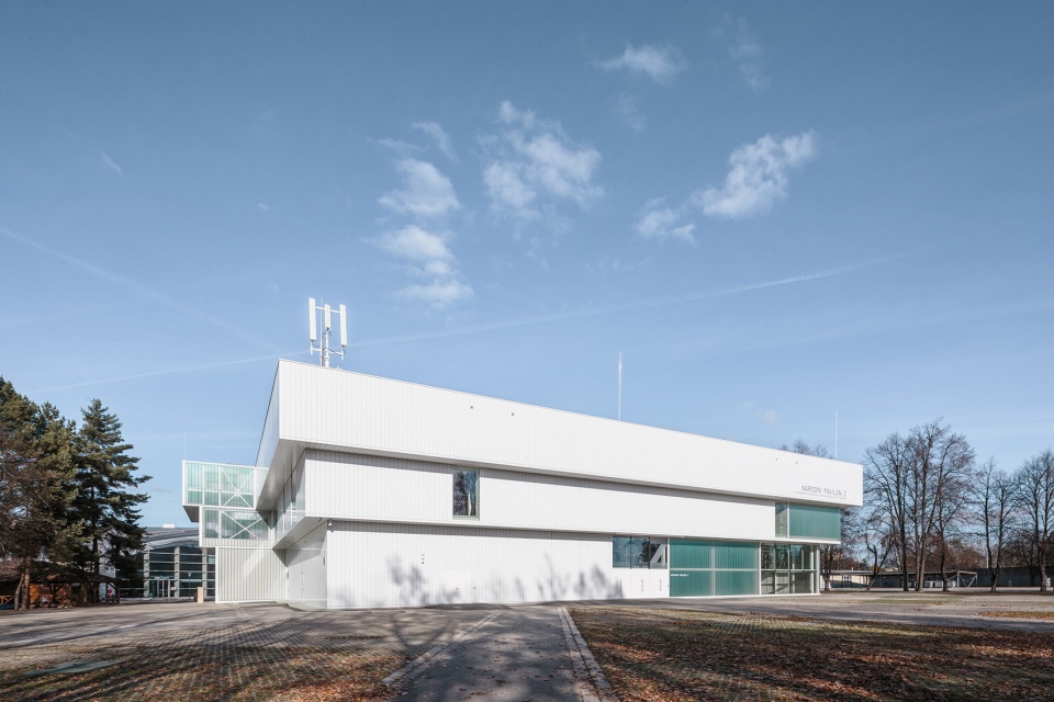 Pavilion Z by A8000
