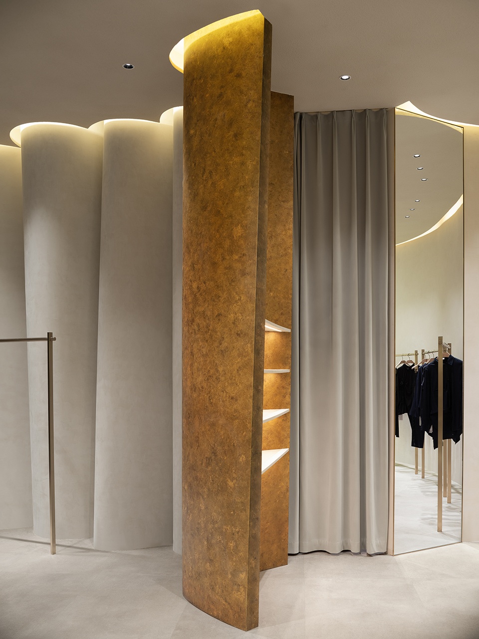 TU Crystal Plaza Store Shanghai by Tens Atelier