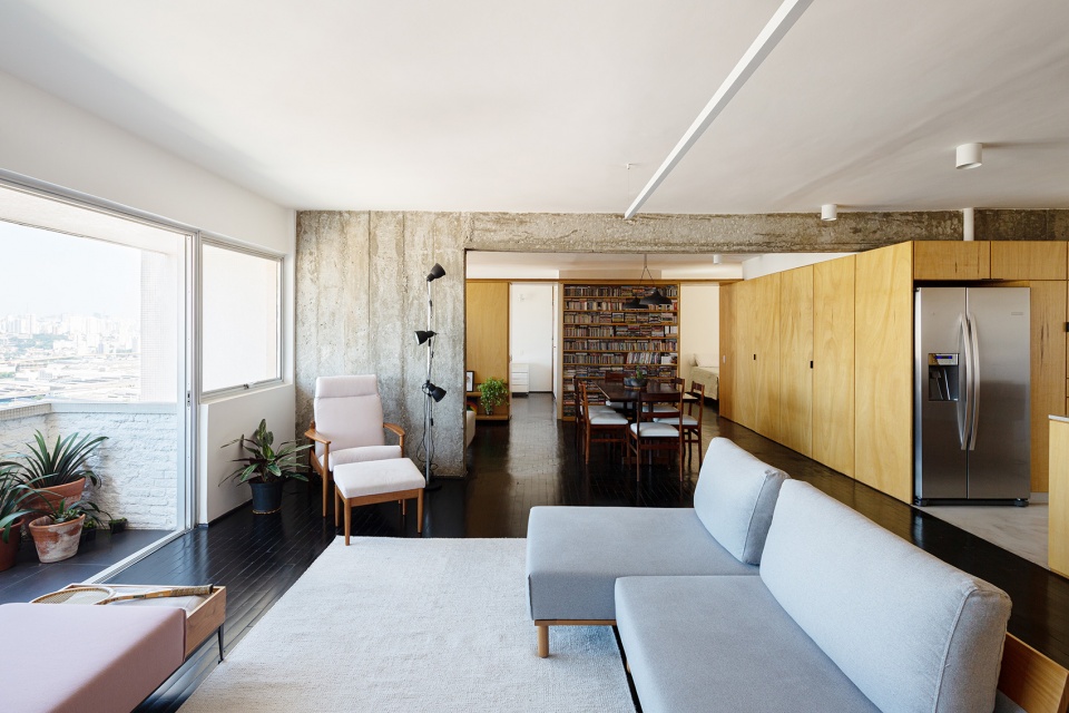 Um apartamento na Mooca by Firma Arquitetura Bruno Kim Arquitetura