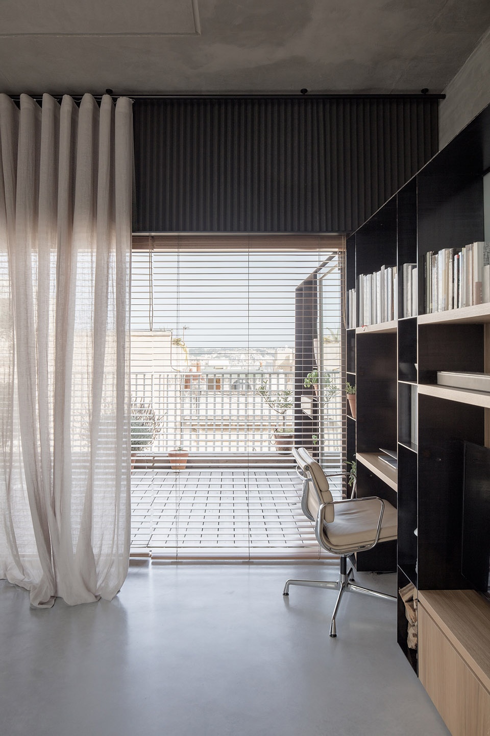 casa bottega by chris briffa architects