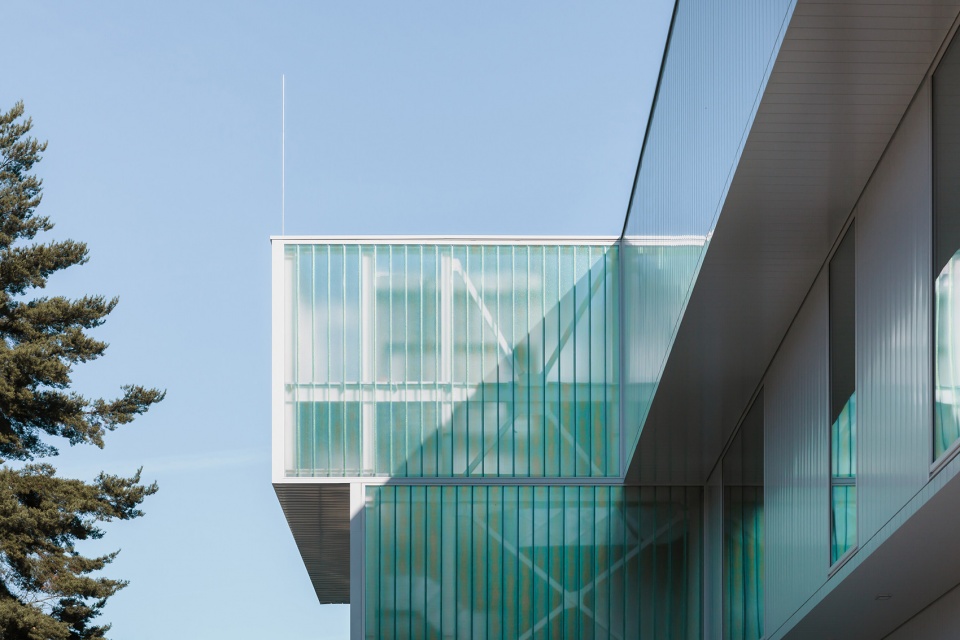 Pavilion Z by A8000
