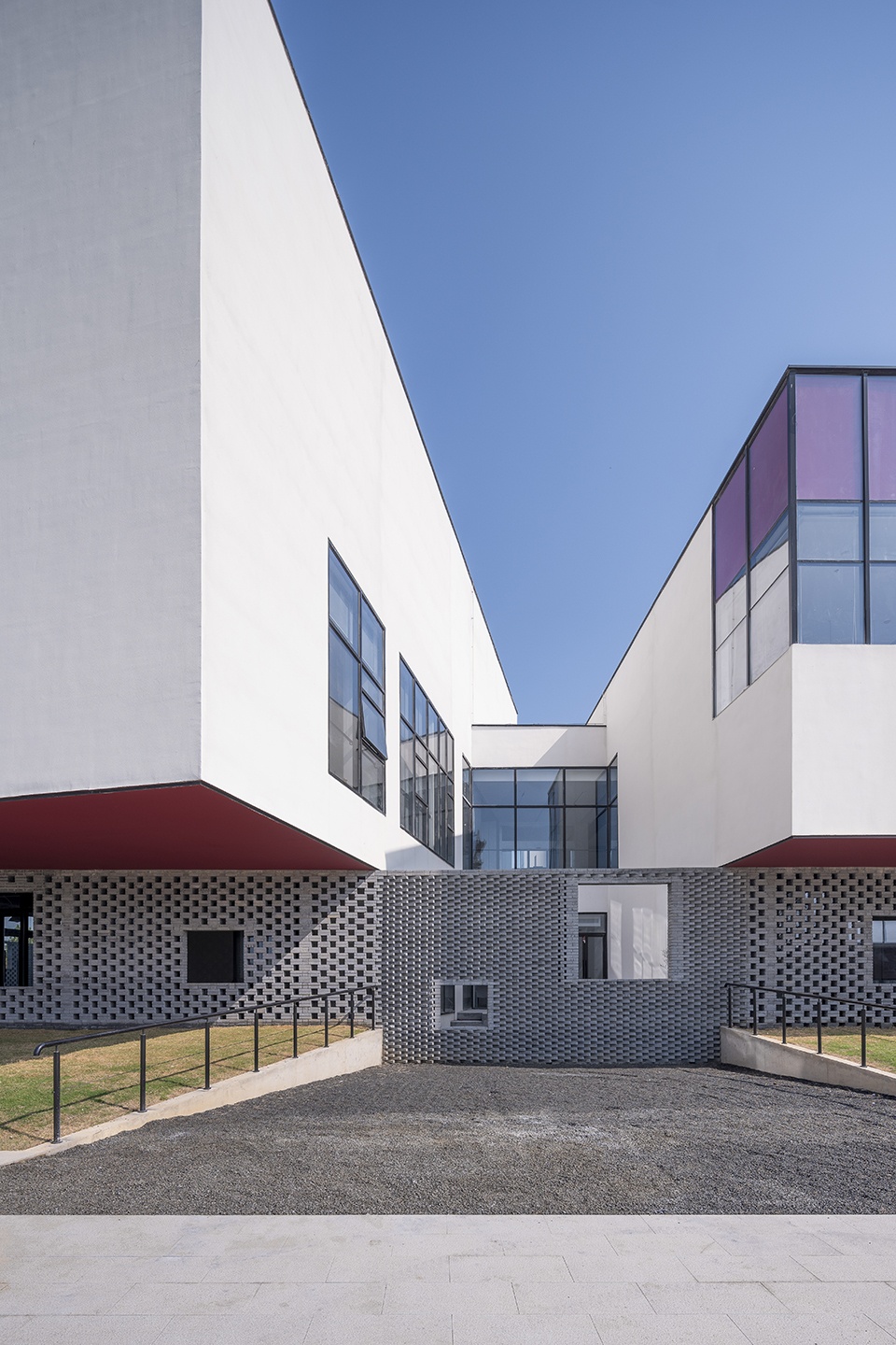 Carpoly Industrial Complex China by Interval Architects