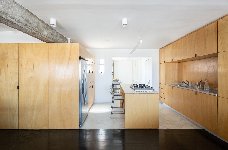 Um apartamento na Mooca by Firma Arquitetura Bruno Kim Arquitetura