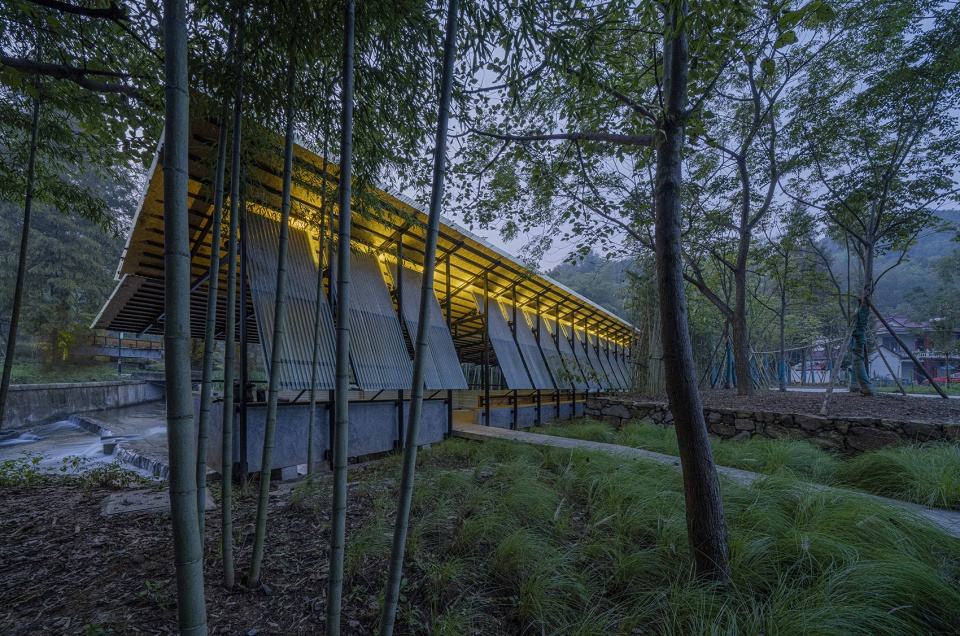 upgrading and renovation of public waterfront space in niujiaochong village huoshan county anhui province by fu yingbin