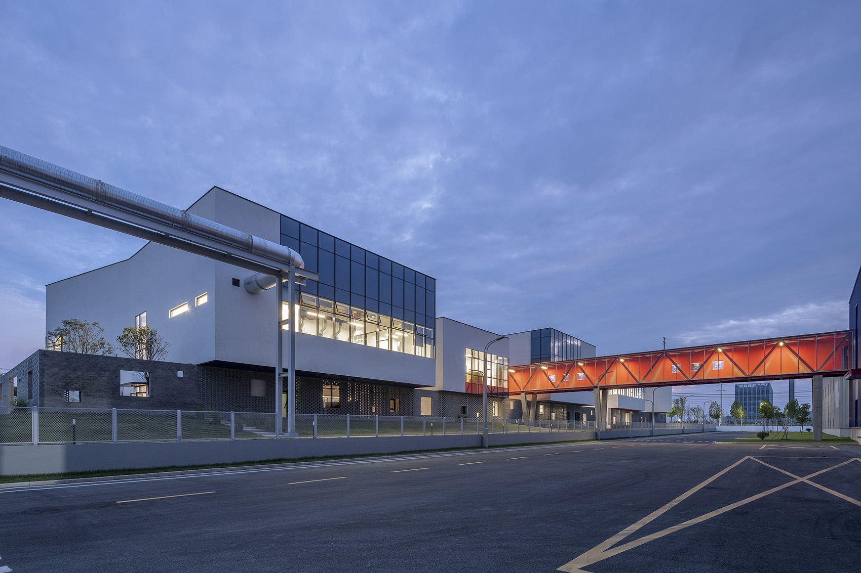 Carpoly Industrial Complex, China by Interval Architects 谷德设计网