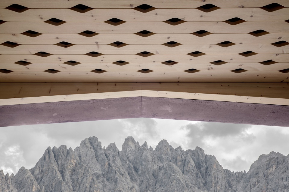 atto suites by pedevilla architects