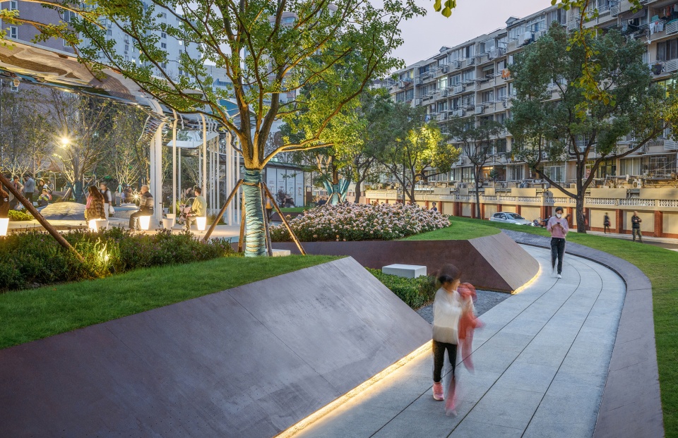 leshan pocket park shanghai by viascape design.