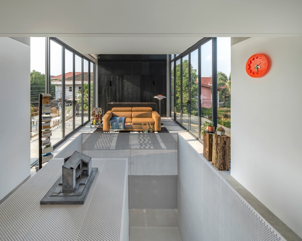 Reflection house by AUN Design Studio