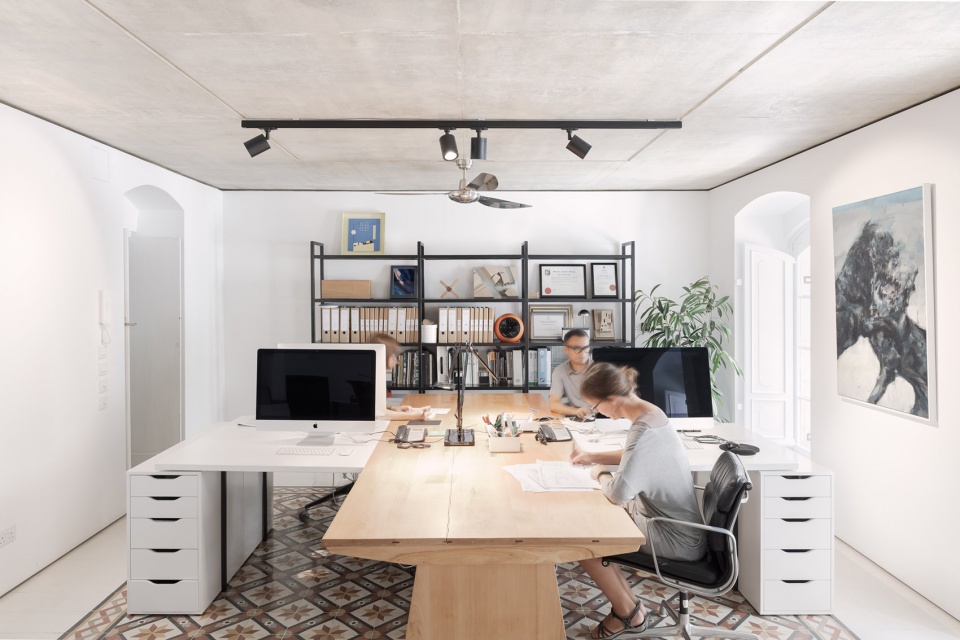 casa bottega by chris briffa architects