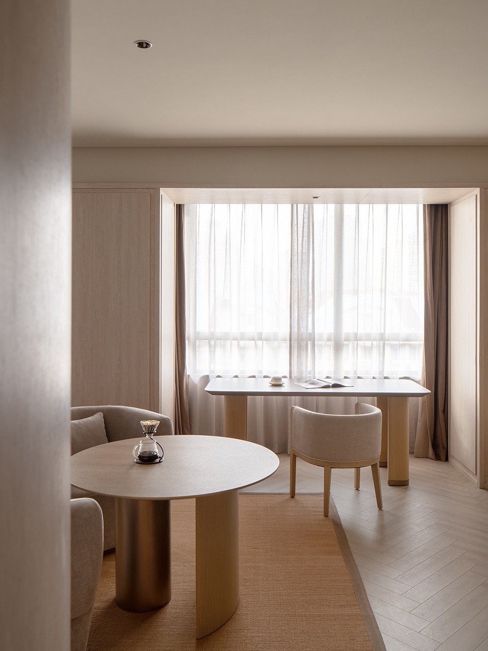 Crystal Orange Hotel Shanghai Pudong Lujiazui by Vermilion Zhou Design Group