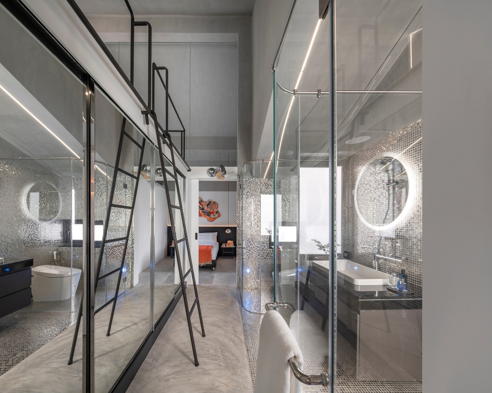 Reflection house by AUN Design Studio