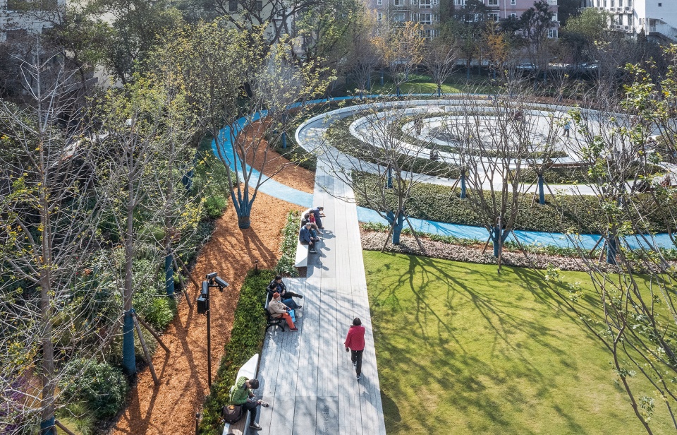 leshan pocket park shanghai by viascape design.