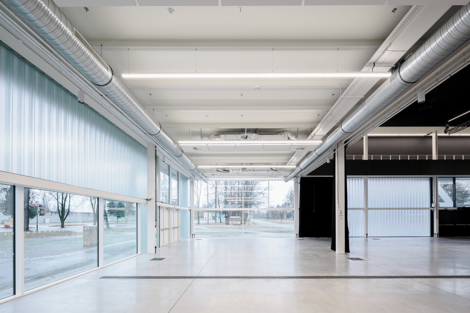 Pavilion Z by A8000
