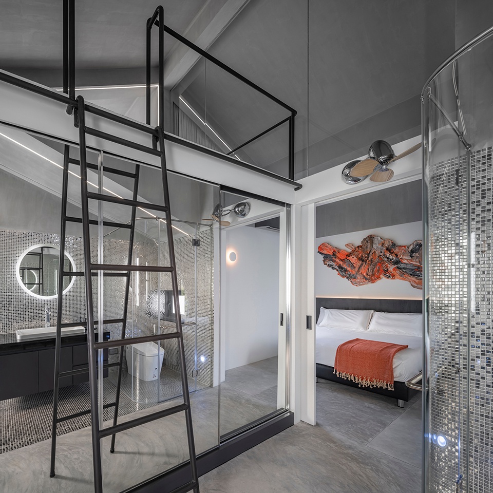 Reflection house by AUN Design Studio