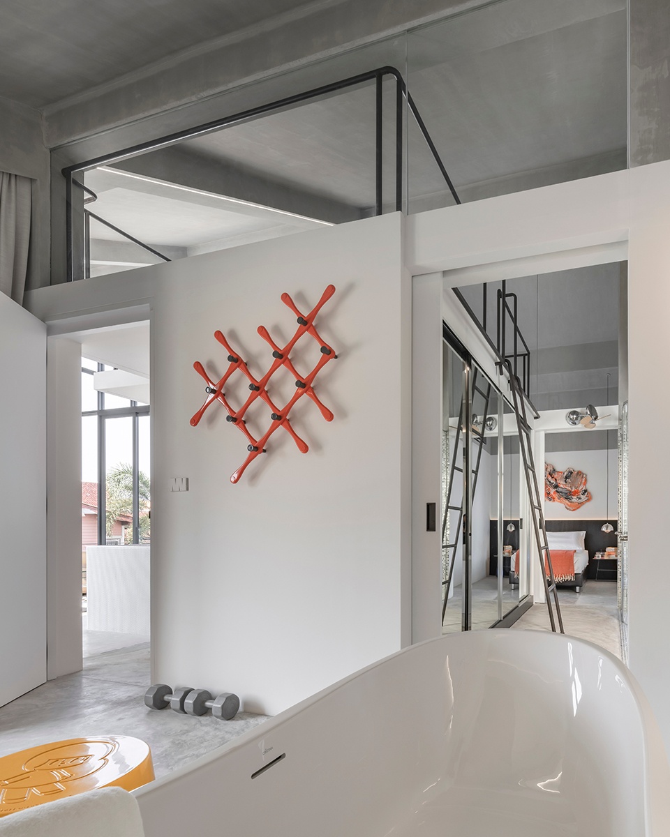 Reflection house by AUN Design Studio
