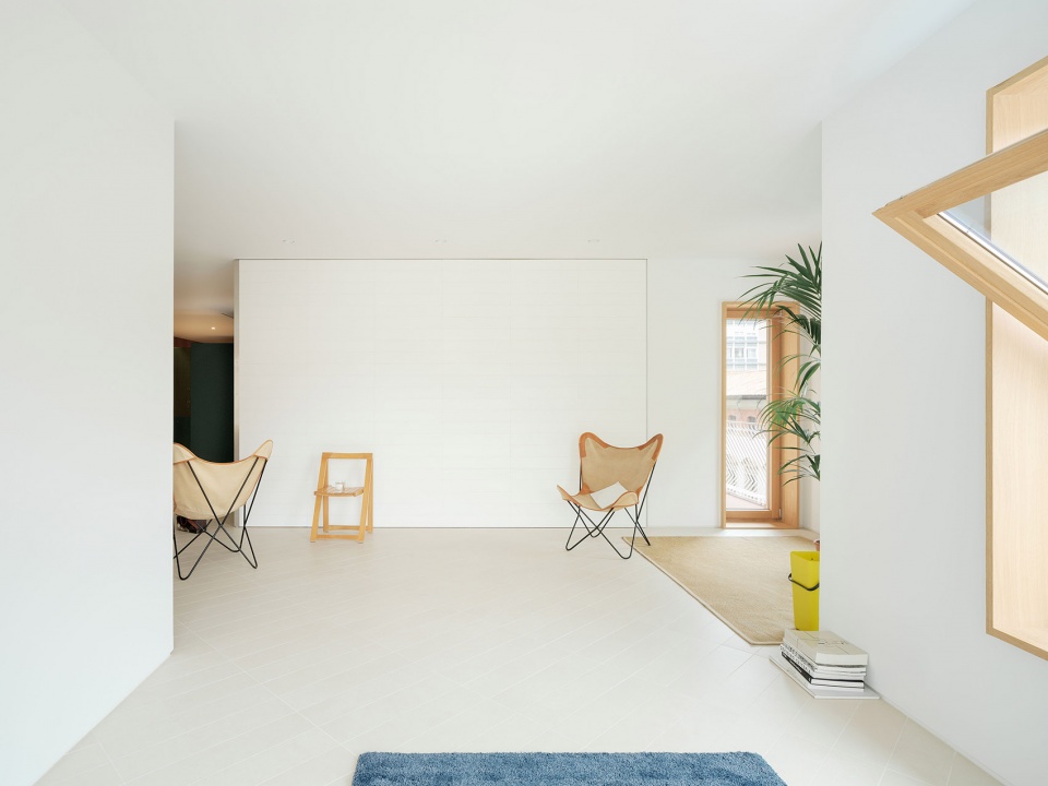 first house by hanghar