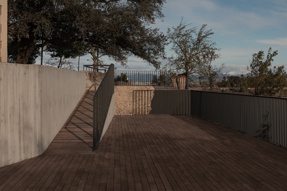 Raymat Castle by Francesc Rife Studio