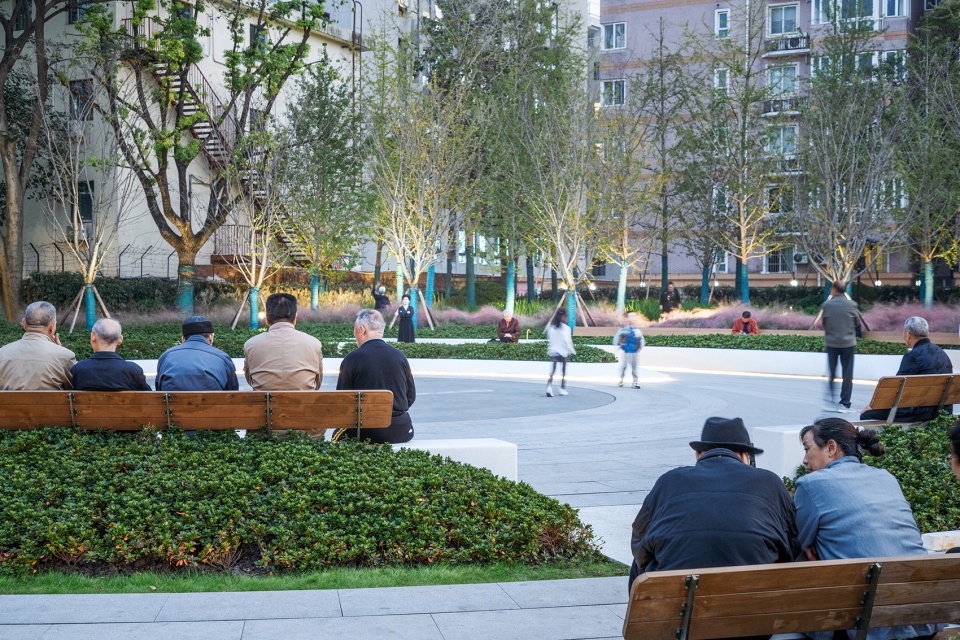 leshan pocket park shanghai by viascape design.