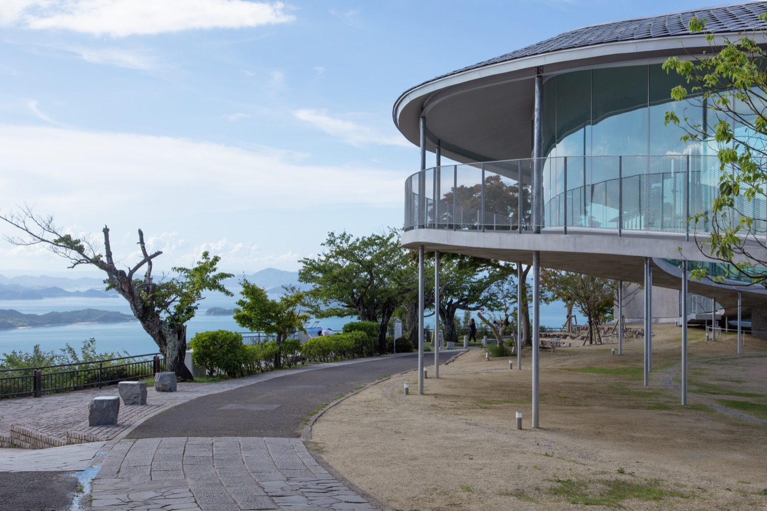 Yashima Mountaintop Park by SUO Style A