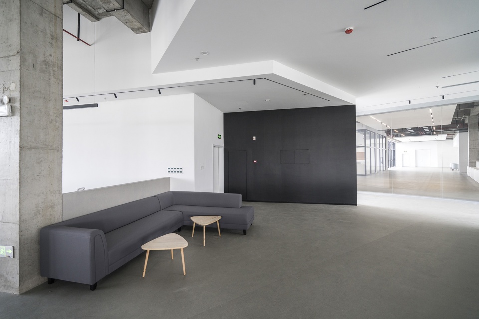 Carpoly Industrial Complex China by Interval Architects