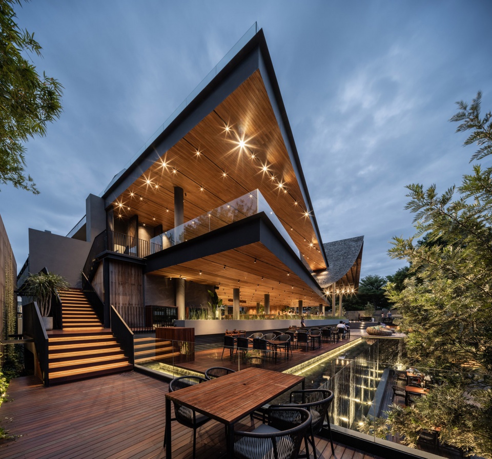 keereetara restaurant by idin architects