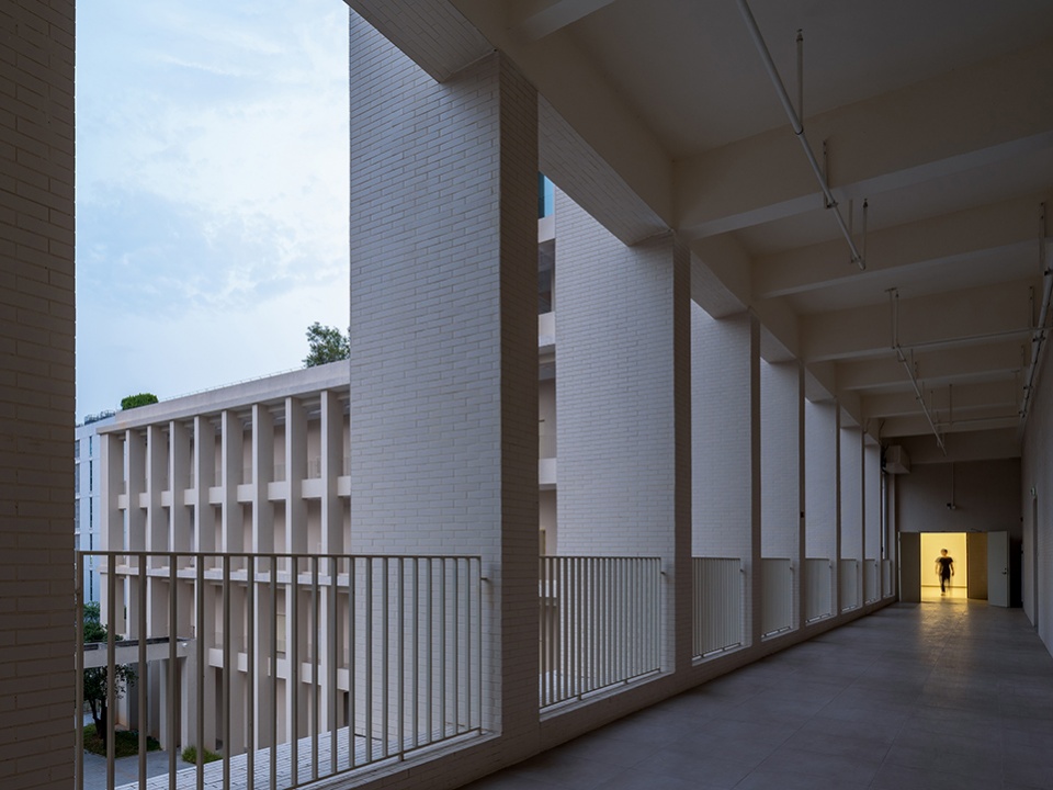 wondfo shenzhou road campus by atelier l
