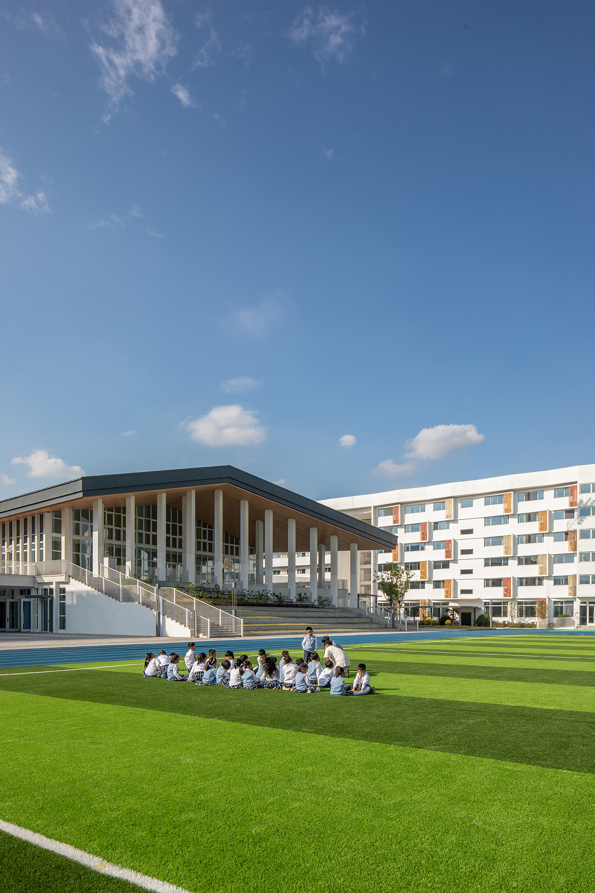 hengdian-wenrong-experimental-primary-school-by-architecture-squared