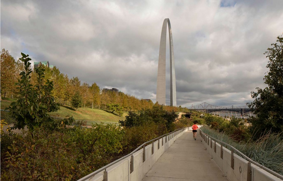 2021 asla urban design award of honor the cityarchriver project michael van valkenburgh associates