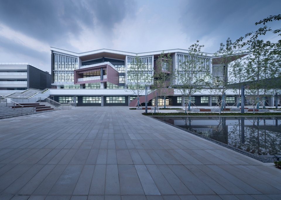 yuhua campus of nanjing zhonghua high school by southeast university architectural design and research institute
