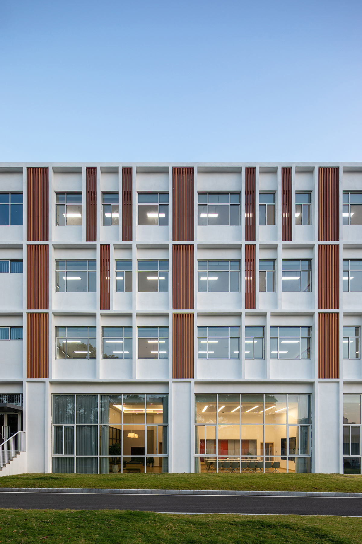 hengdian-wenrong-experimental-primary-school-by-architecture-squared