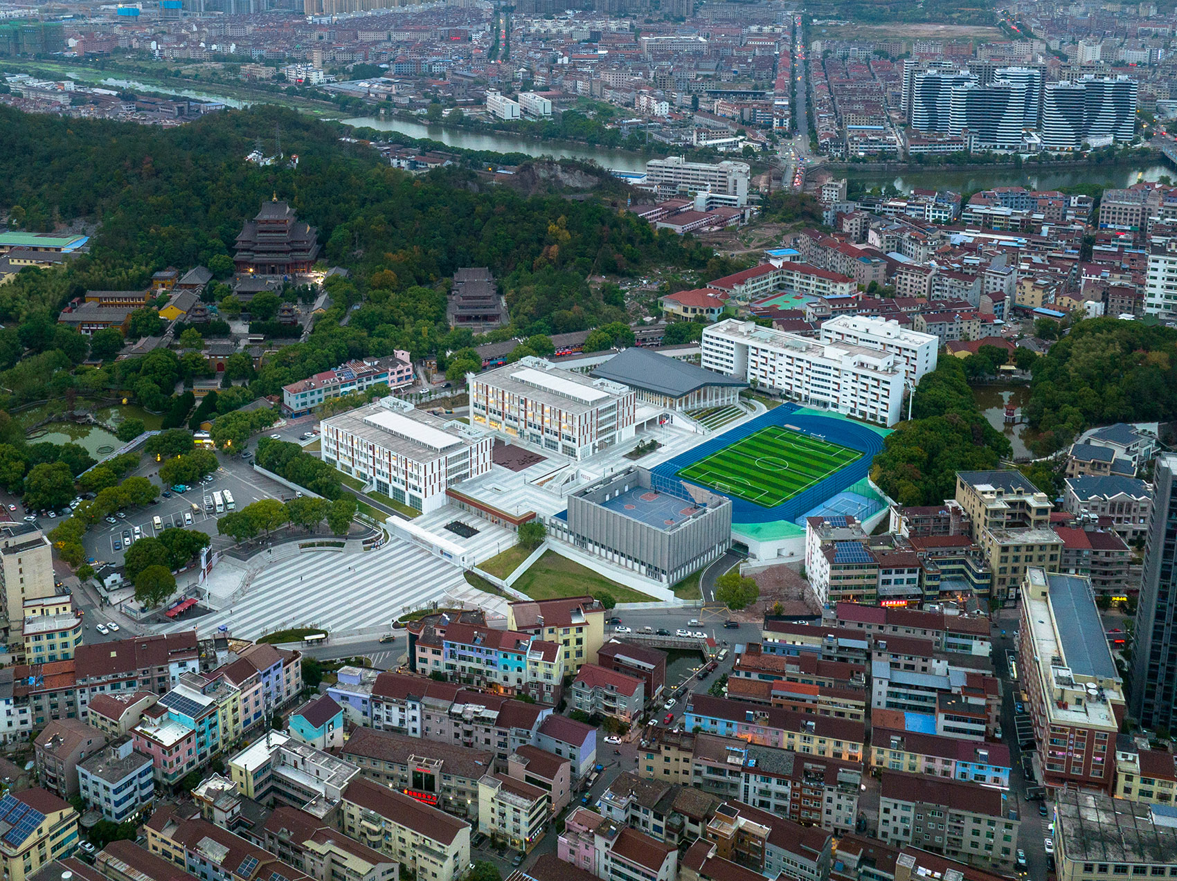 hengdian-wenrong-experimental-primary-school-by-architecture-squared