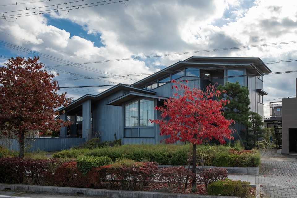 Leading House by FORM Kouichi Kimura Architects