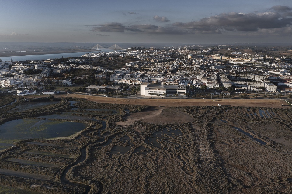 ayamonte exhibition and congress center by sol89