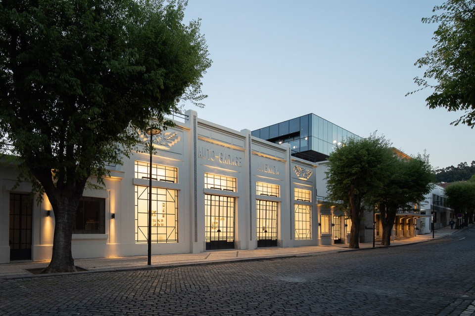 Rehabilitation of the old Jordao Theater and Garage Avenida by Pitagoras Group