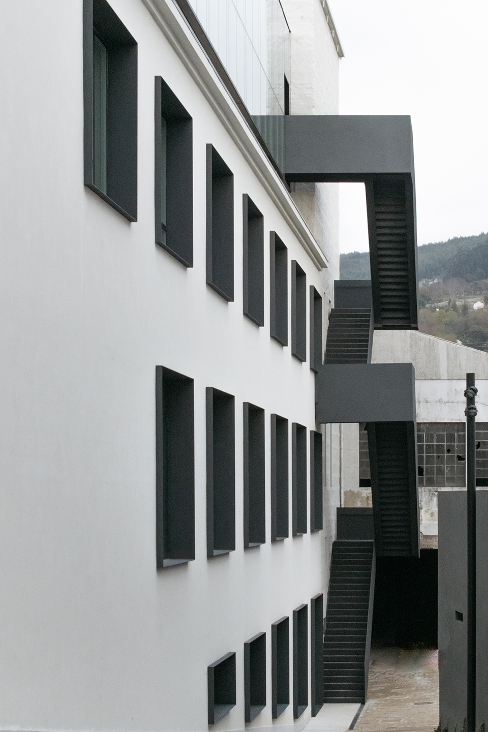 Rehabilitation of the old Jordao Theater and Garage Avenida by Pitagoras Group
