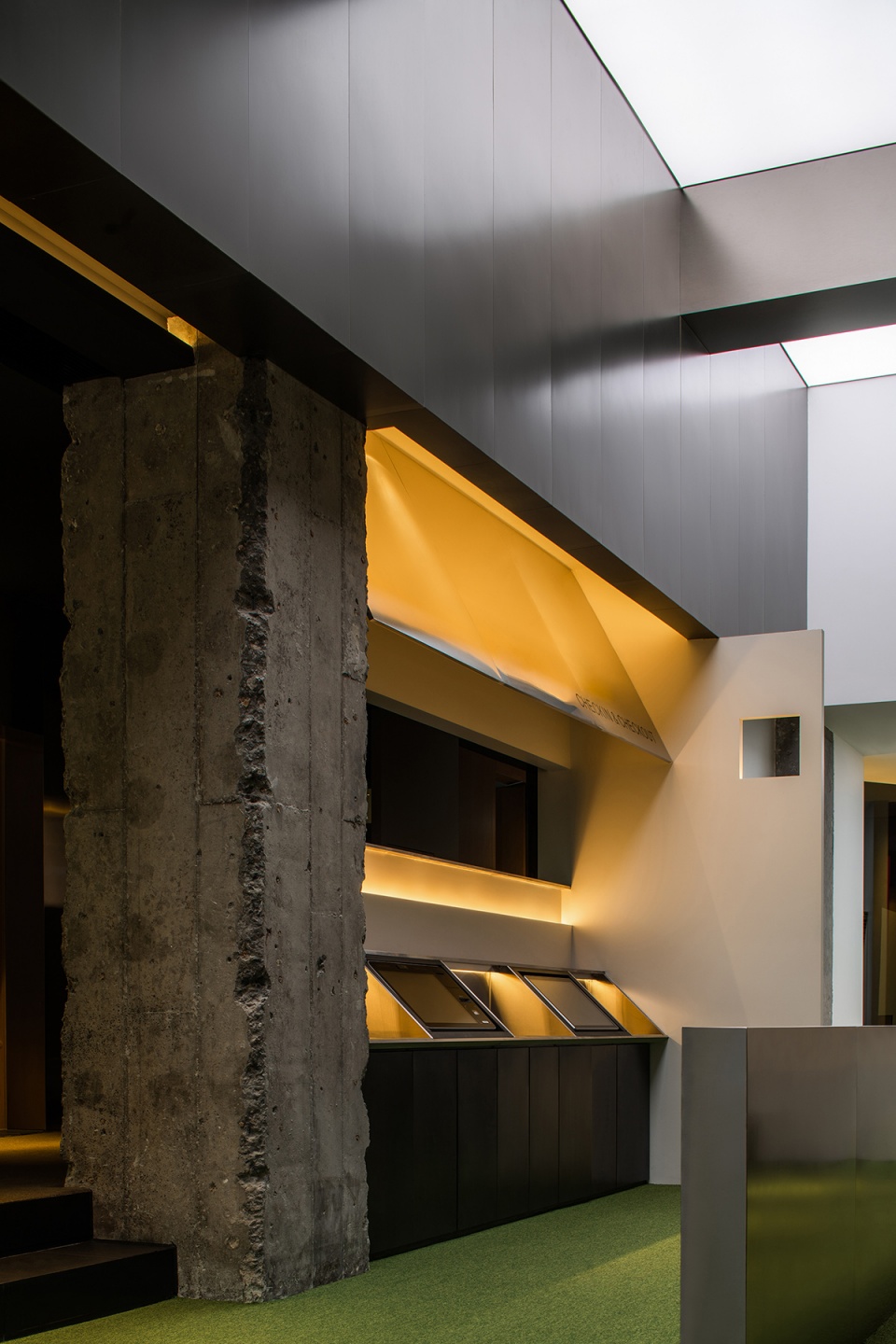 sfeel designer hotel in taikoo li by harmo design