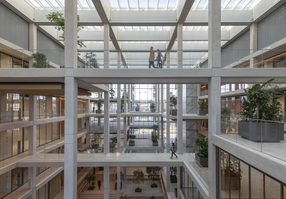 ICONE by Foster Partners