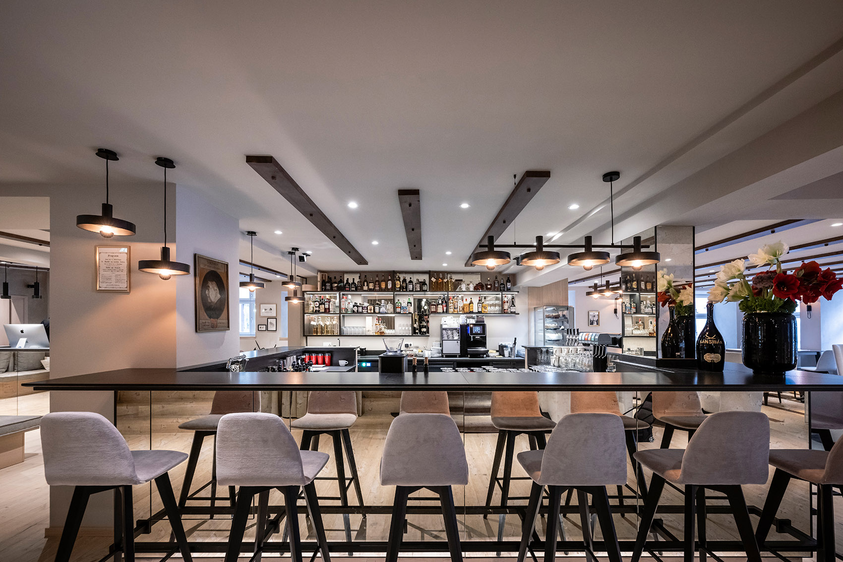 Goldene Rose hotel by noa* 谷德设计网