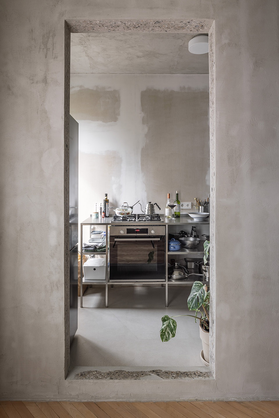 panelak apartment by kilohonc