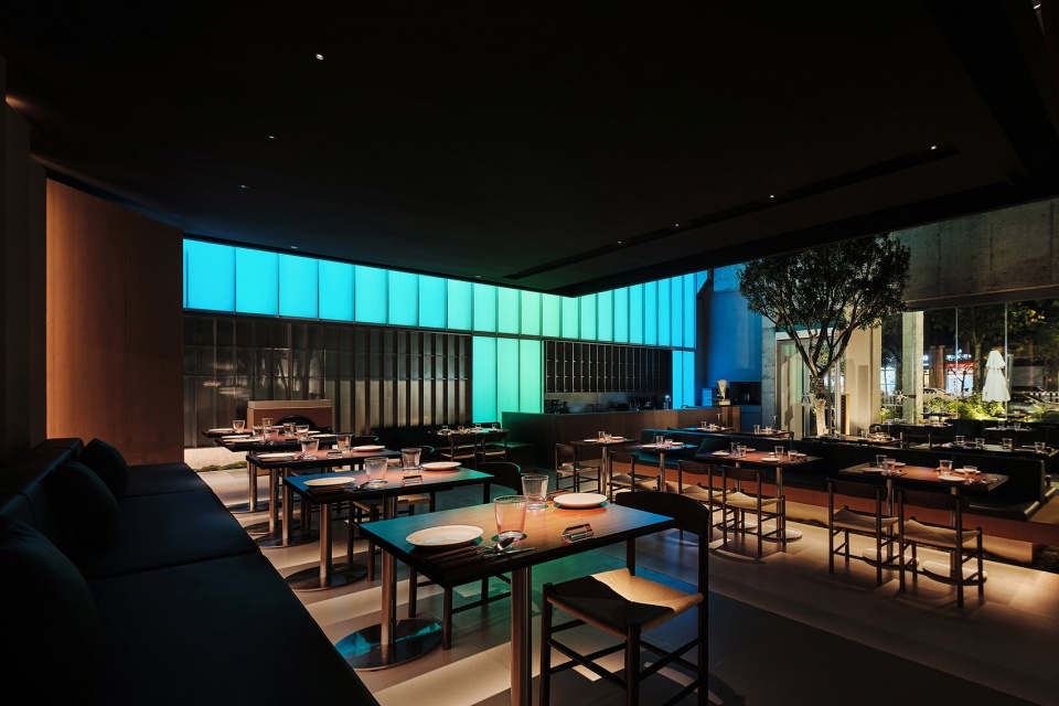 mooi archive by triostudio