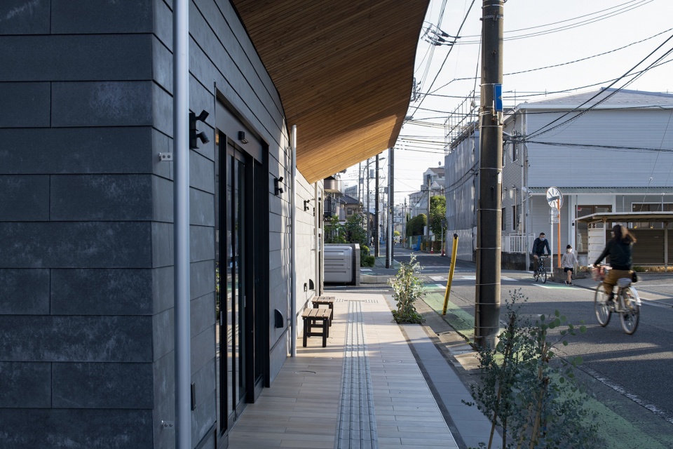 Enhako Building by Organic Design Inc