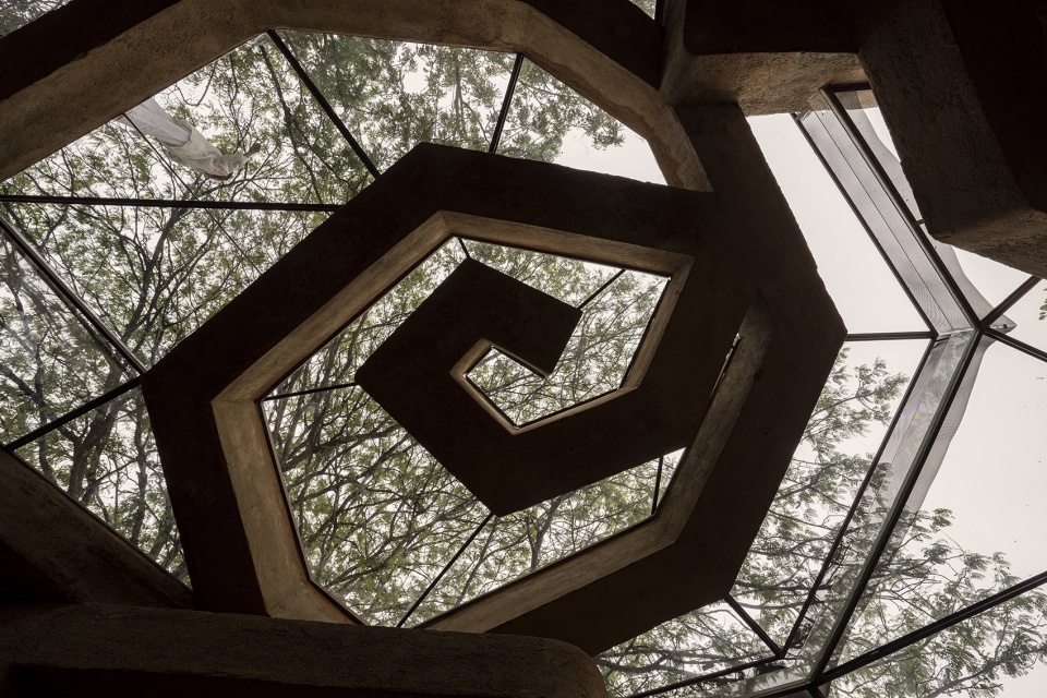 chuzhi house by wallmakers